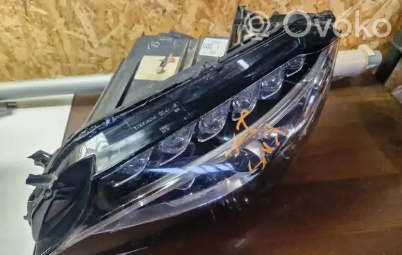 Mercedes-Benz C AMG W205 Headlight/headlamp A2059062704 20160722 141520