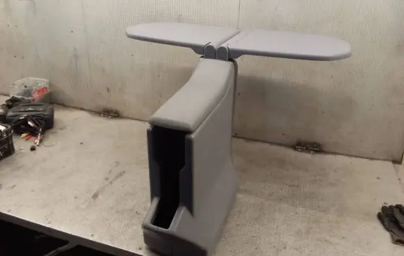 Mercedes-Benz Vito Viano W638 Folding tray 