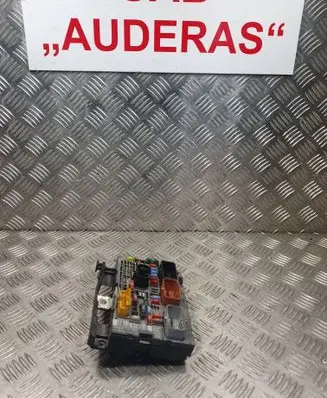 Citroen C4 I Fuse module 9664706280