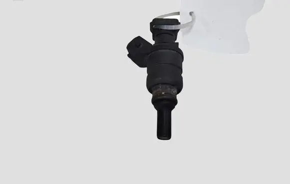BMW 5 E60 E61 Fuel injector 1427240