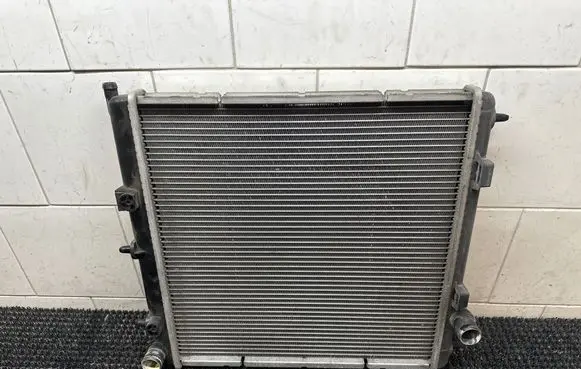 Citroen C4 Cactus Coolant radiator 886160000