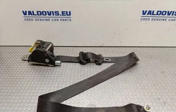 Iveco Daily 35 - 40.10 Front seatbelt 33004574H