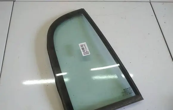 Renault Vel Satis Rear vent window glass AS2