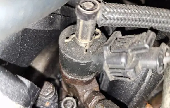 Ford Focus C-MAX Fuel injector 0445110259