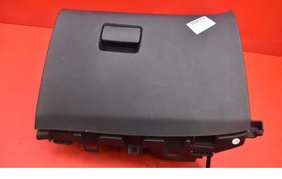 Opel Astra J Glove box