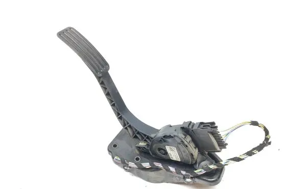Jaguar XF X250 Accelerator throttle pedal 9X239F832BB C95YE04 6PV00969823