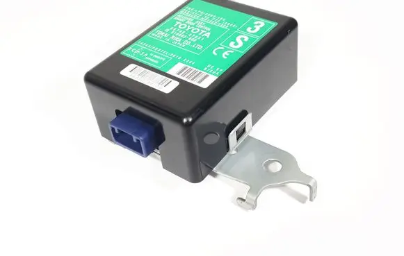 Toyota Prius (XW30) Door control unit/module 8974047031 61B663000