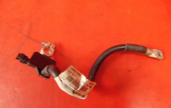 Audi Q5 SQ5 Negative earth cable (battery) 8R0915181
