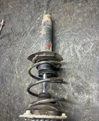BMW 4 F32 F33 Front shock absorber with coil spring 6863135 A1404273091 787004401C