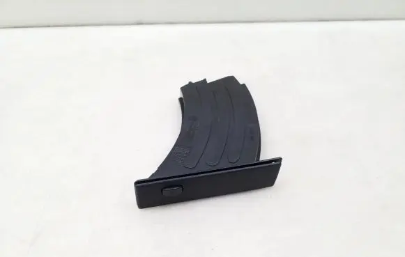 BMW 5 E60 E61 Cup holder 7034132