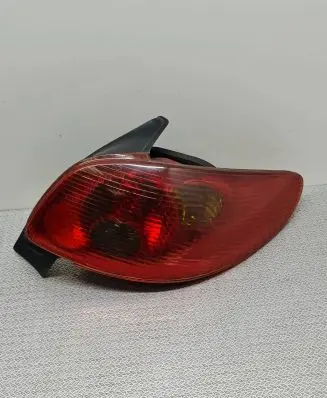 Peugeot 206 Rear/tail lights 2563D