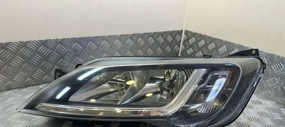 Peugeot Boxer Headlight/headlamp 1375103080