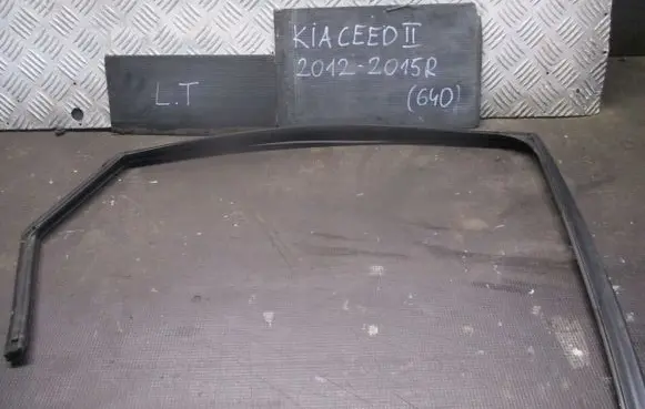 KIA Ceed Rubber seal loading door 
