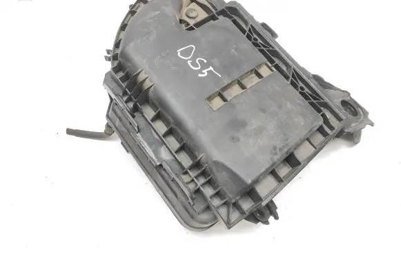 Citroen DS5 Air filter box 9673061080 1039257