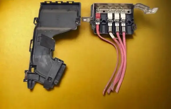 Renault Megane III Fuse box set 243170003