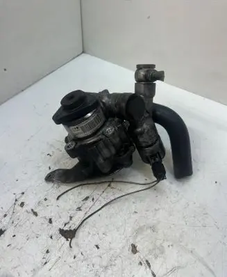 BMW 5 E60 E61 Power steering pump 7697974102