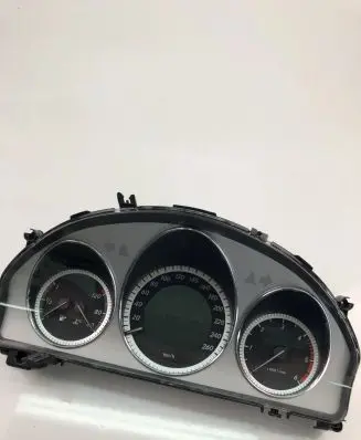 Mercedes-Benz C W204 Speedometer (instrument cluster) A2049005107
