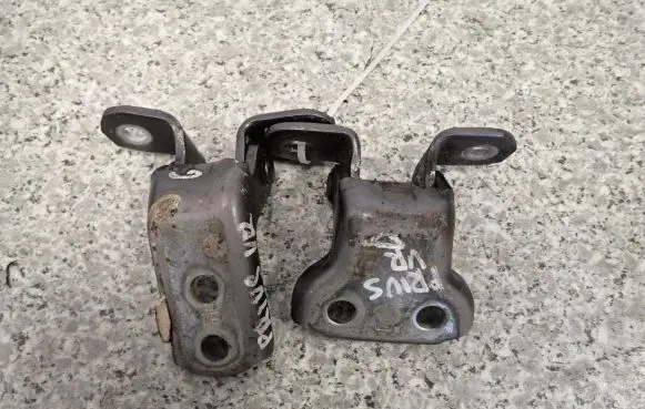 Toyota Prius (XW20) Front door hinge set 