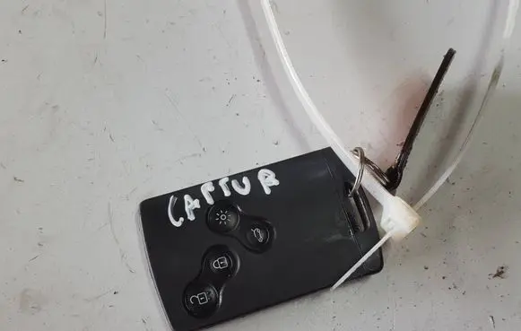 Renault Captur Keyless system antenna 
