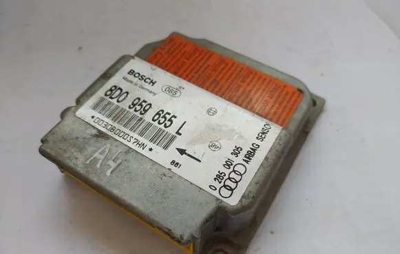 Audi A4 S4 B5 8D Airbag control unit/module 8D0959655L 0285001305