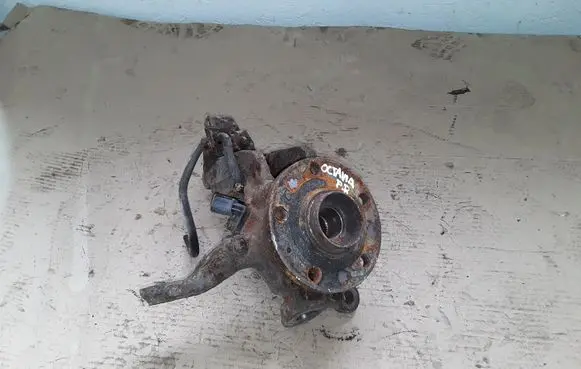 Skoda Octavia Mk2 (1Z) Front wheel hub NOCODE