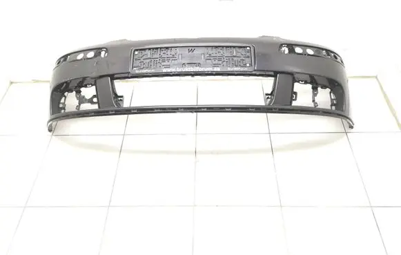 Volkswagen Golf V Front bumper 1K0807217 ZSB1K0807217 55D300401