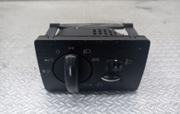 Ford Focus C-MAX Light switch
