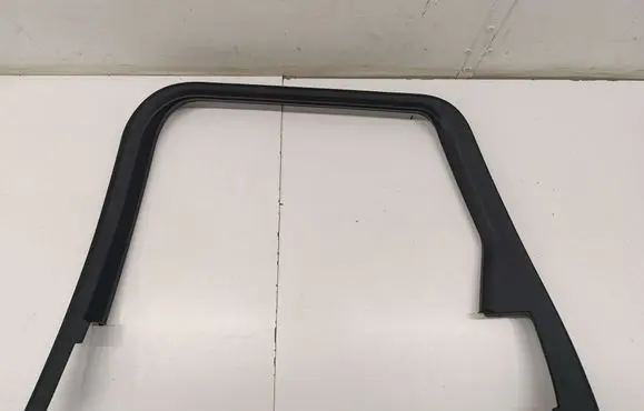 BMW iX1 Rear door trim (molding) 9423220