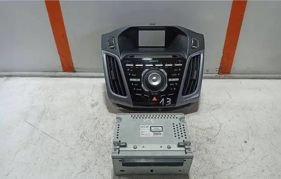 Ford Focus Radio/CD/DVD/GPS head unit BM5T18C815XF