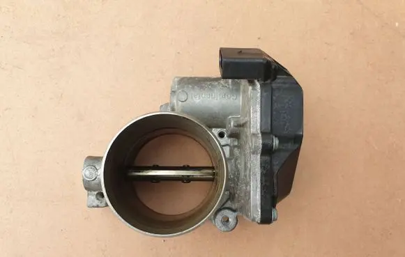 Audi A8 S8 D4 4H Throttle valve 059145950AA