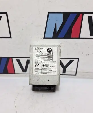 BMW 5 E39 Tire pressure control unit 6752127