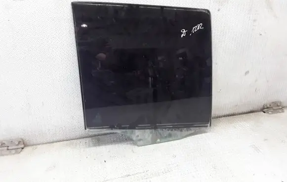 Mercedes-Benz ML W163 Rear door window glass