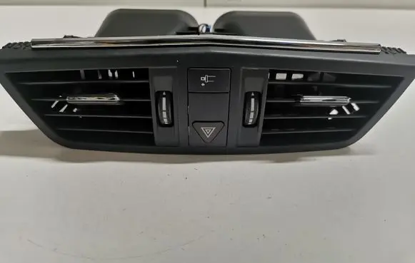 Mercedes-Benz E C207 W207 Dash center air vent grill A2078300054