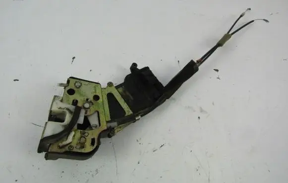 Mazda 6 Rear door lock 