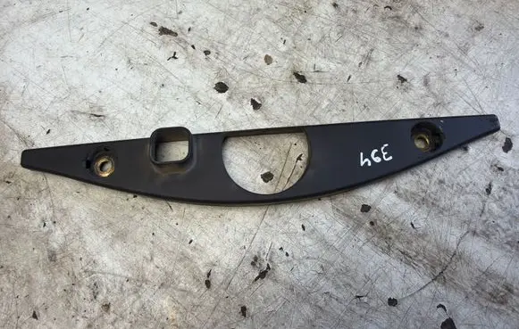 BMW 3 E46 Tailgate trim 8233368