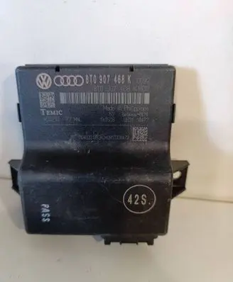 Audi A4 S4 B8 8K Gateway control module 8T0907468K 403213