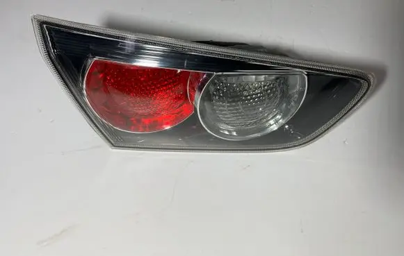 Mitsubishi Lancer Evolution Tailgate rear/tail lights 8330A625