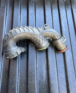 Volvo S90, V90 Intercooler hose/pipe 31657727
