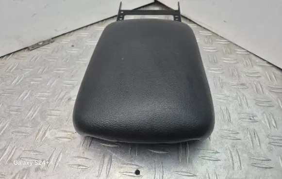 Nissan X-Trail T31 Armrest