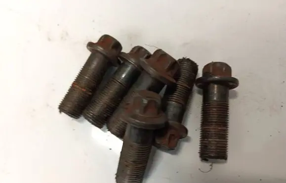 Ford Mondeo Mk III Nuts/bolts 