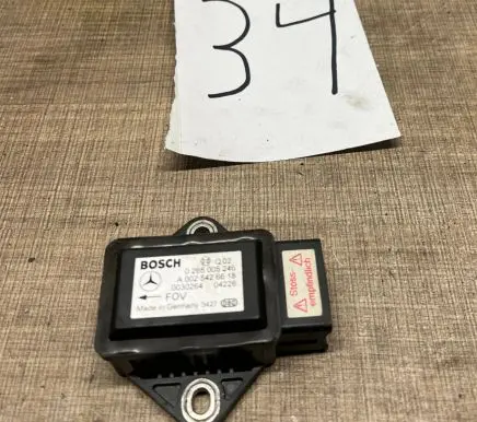 Mercedes-Benz E W211 ESP acceleration yaw rate sensor A0025426618 0030264 0265005246