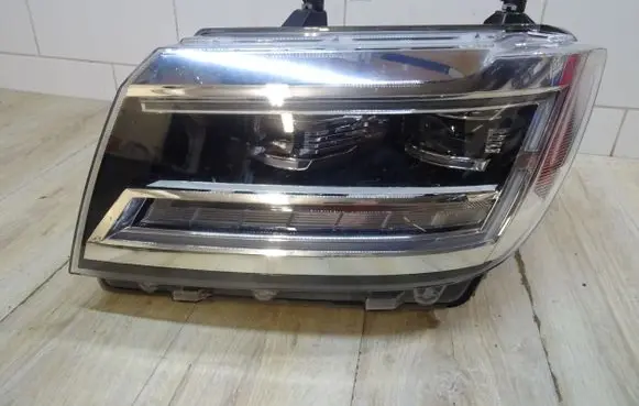 Volkswagen Crafter Headlight/headlamp 7C1941773