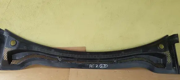 Peugeot RCZ Wiper trim YM21605080