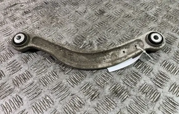Rear control arm