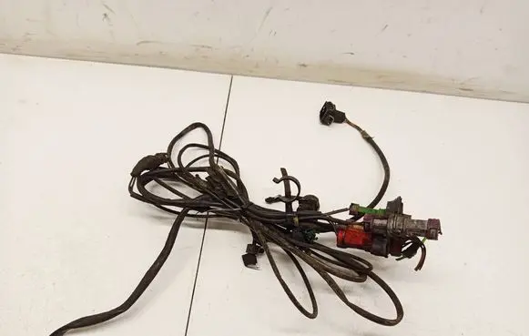Volkswagen PASSAT B5 Air conditioning (A/C) pressure sensor 813971956