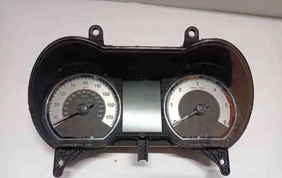 Speedometer (instrument cluster)