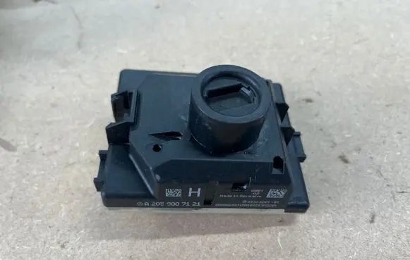 Mercedes-Benz E W213 Ignition lock A2059007121 33325201