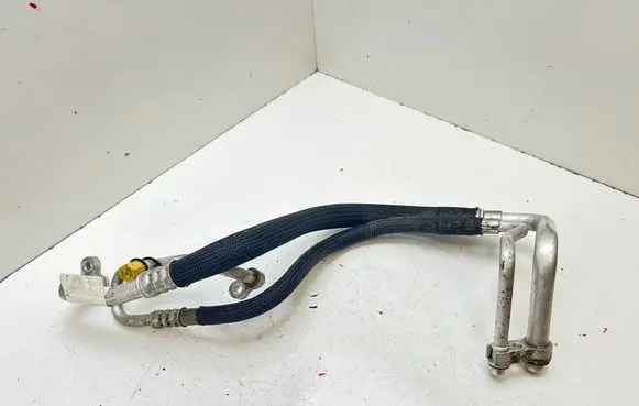 Air conditioning (A/C) pipe/hose
