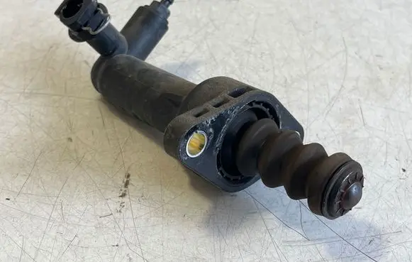 Audi Q2 - Clutch slave cylinder 5Q0721261D