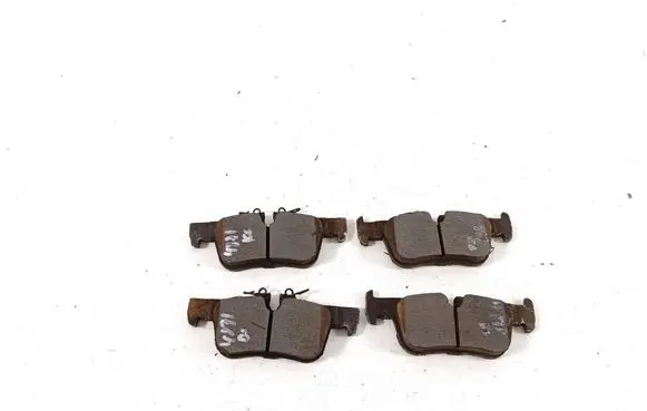 BMW 2 F46 Brake pads (rear) 8867488
